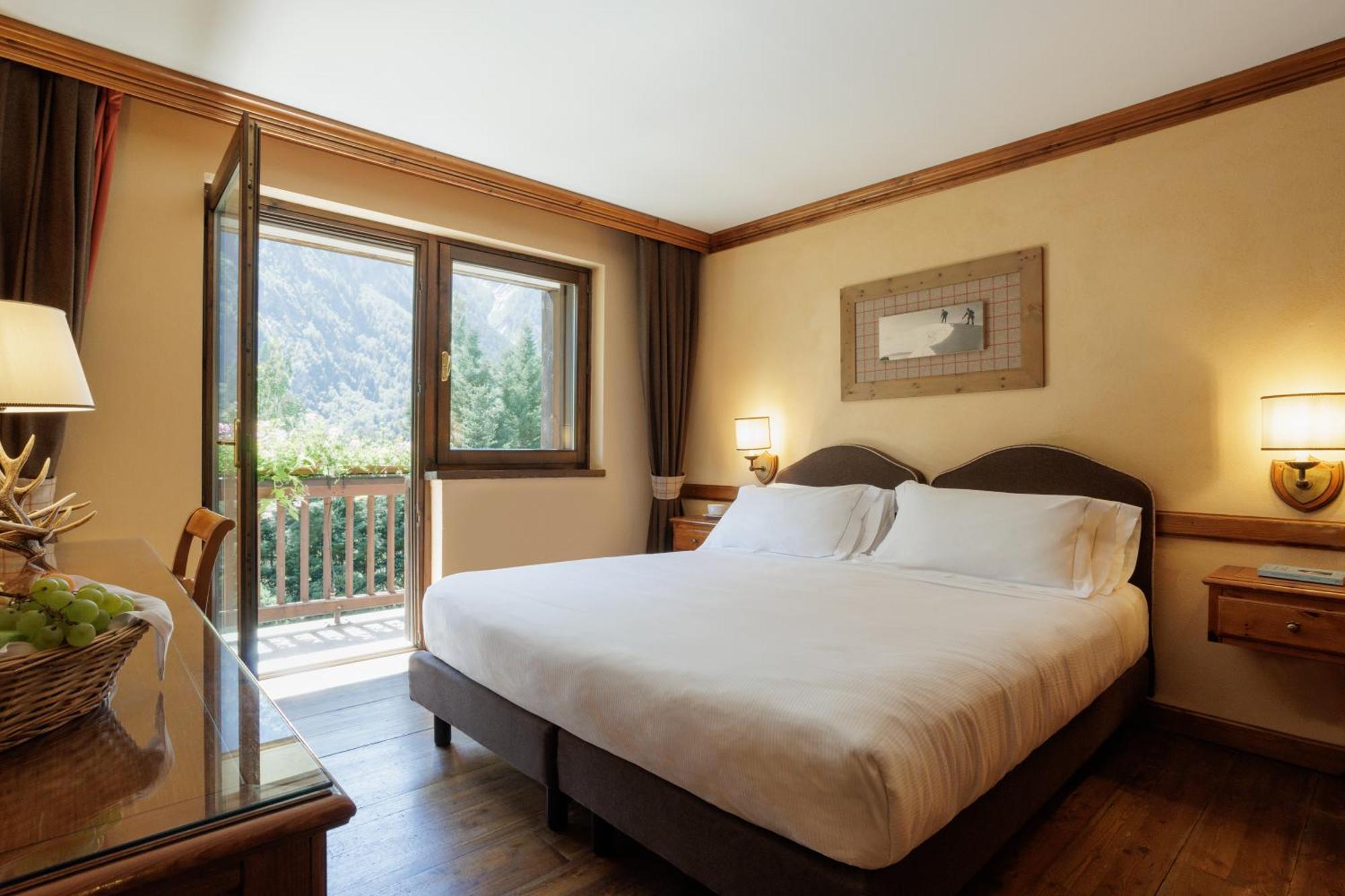 Qc Termemontebianco Hotel Pré-Saint-Didier Buitenkant foto