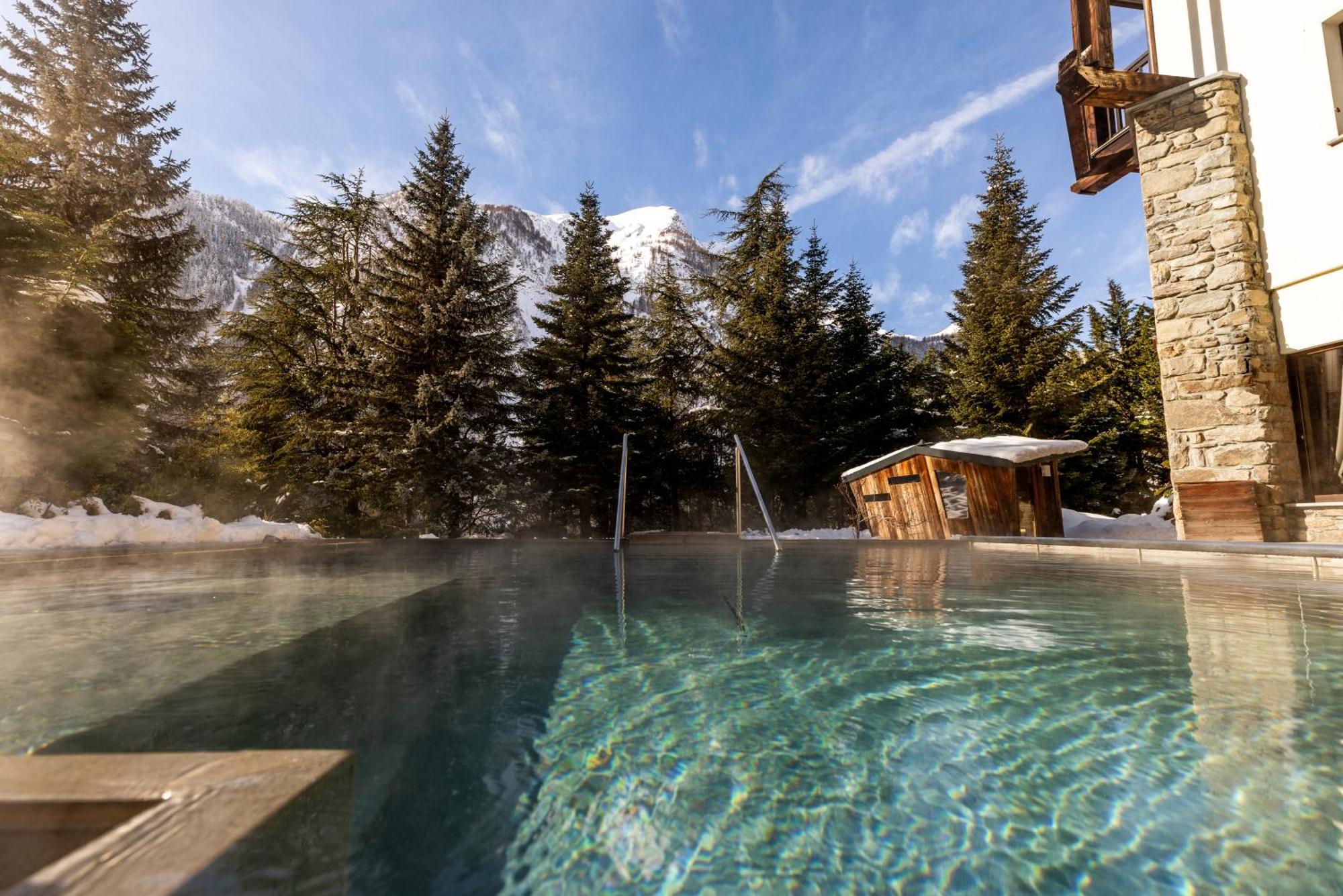 Qc Termemontebianco Hotel Pré-Saint-Didier Buitenkant foto