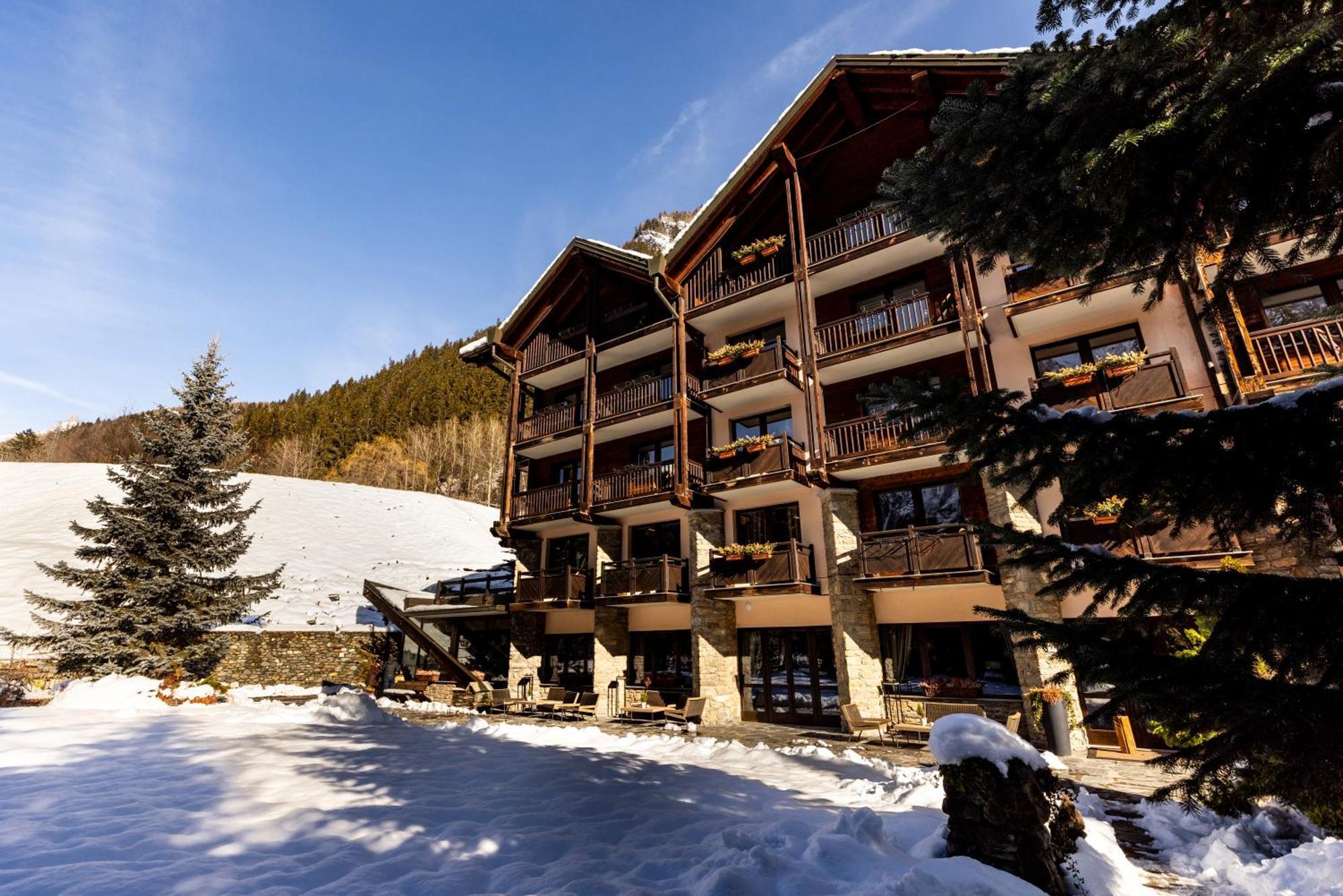 Qc Termemontebianco Hotel Pré-Saint-Didier Buitenkant foto