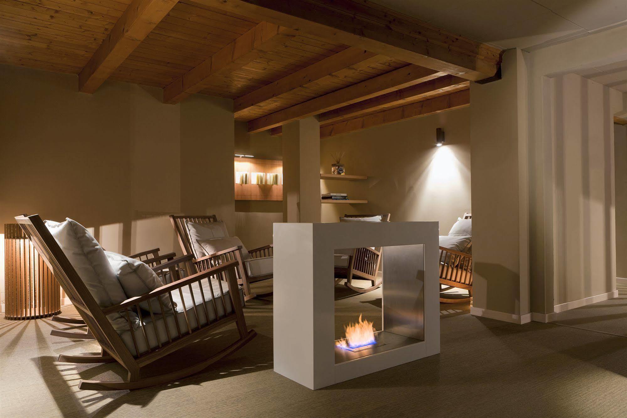 Qc Termemontebianco Hotel Pré-Saint-Didier Buitenkant foto